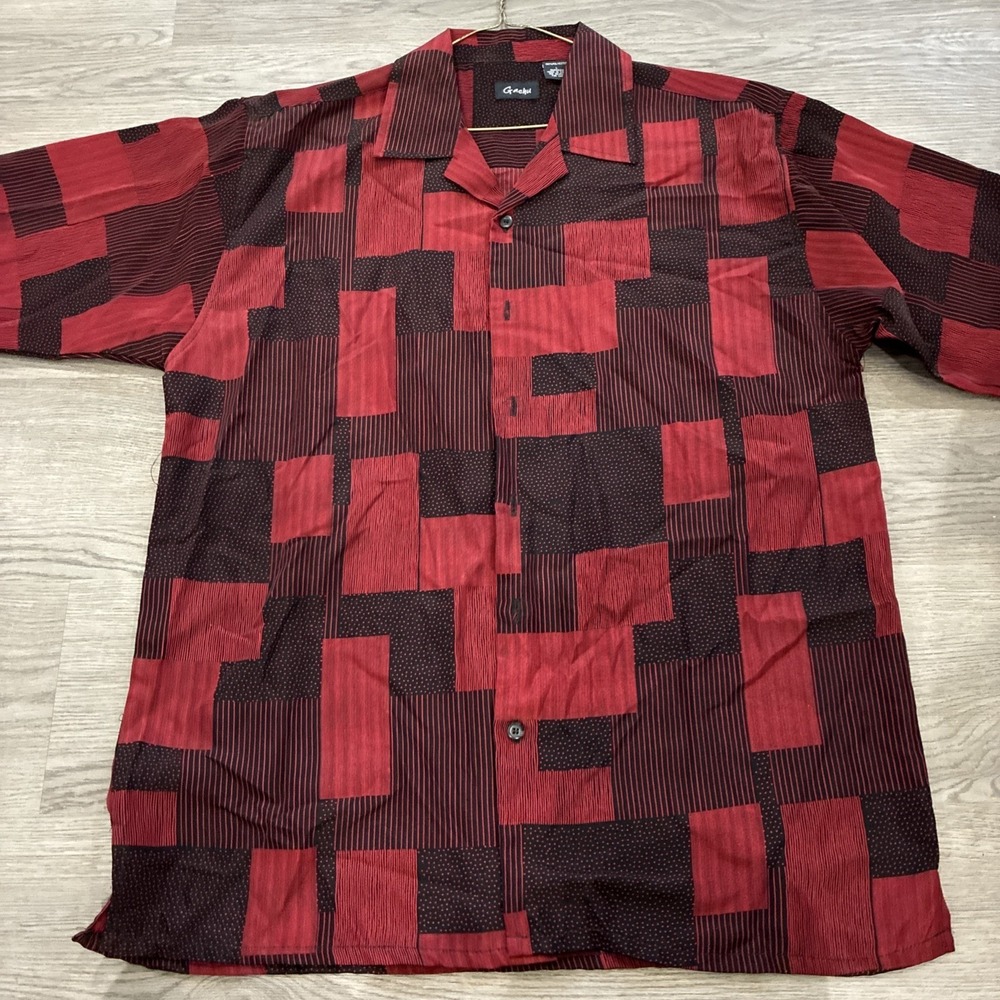 GACHU Men's L Shirt CLUB WEAR Button Up Short Sleeve Red GEOMETRIC